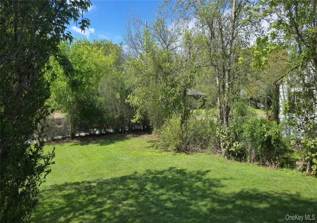 2nd image of 39 Miller Rd, Southampton, NY 11968 | MLS# 1000520