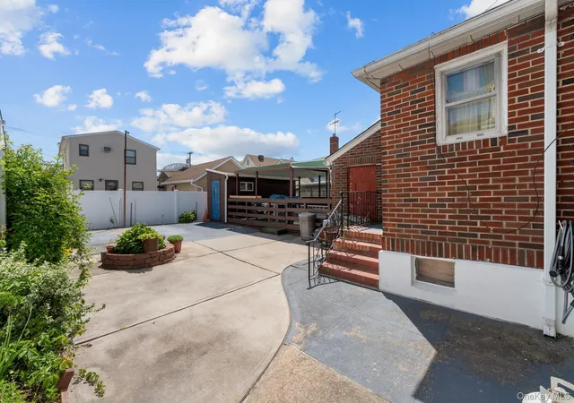 Photo 4 of Sale Pending at 15843 101st Street, Howard Beach, NY 11414 | MLS# 1000564 | Listing updated on 2026-07-02
