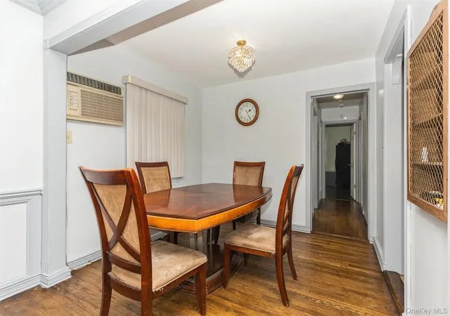 Photo 4 of Single family home for sale at 6 Jasper St, Hempstead, NY 11580 | MLS# 1000575 | Listing updated on 2026-09-29