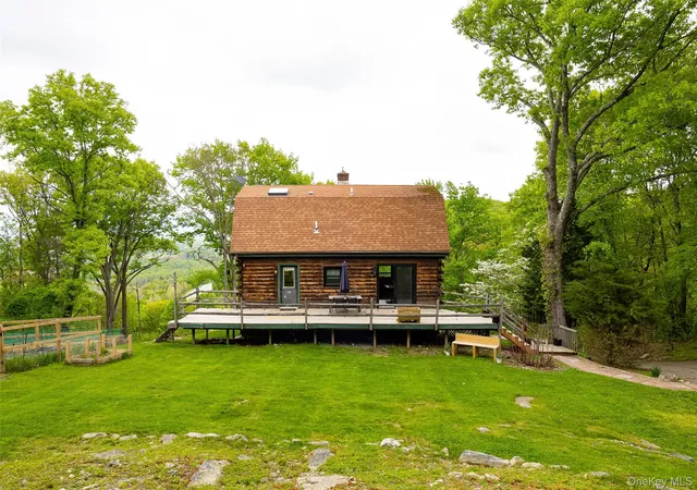 Homes for sale in East Fishkill, NY | 28 Wonderland Dr, East Fishkill, NY 12533 | MLS# 1000598
