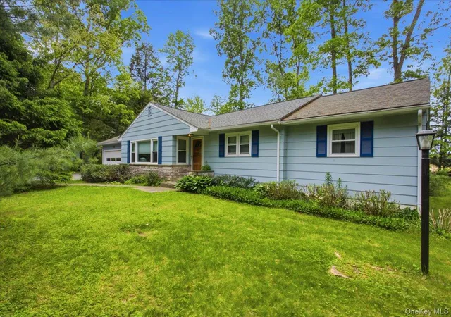 Homes for sale in Hyde Park, NY | 41 Greentree Dr S, Hyde Park, NY 12538 | MLS# 1000607
