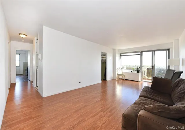 5th image of 175-20 Wexford Ter #16L, Jamaica, NY 11432 | MLS# 1000632