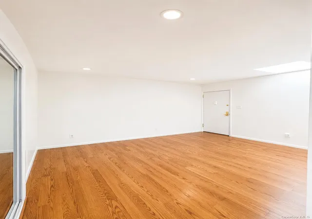 4th image of 46-12 161St St #3B, Flushing, NY 11358 | MLS# 1000635