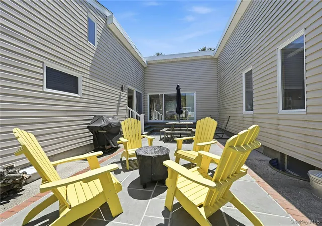 3rd image of 930 Cedar Ln, East Marion, NY 11939 | MLS# 1000646