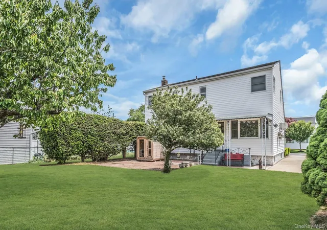 31st image of 22 Beach Ave, Copiague, NY 11726 | MLS# 1000648