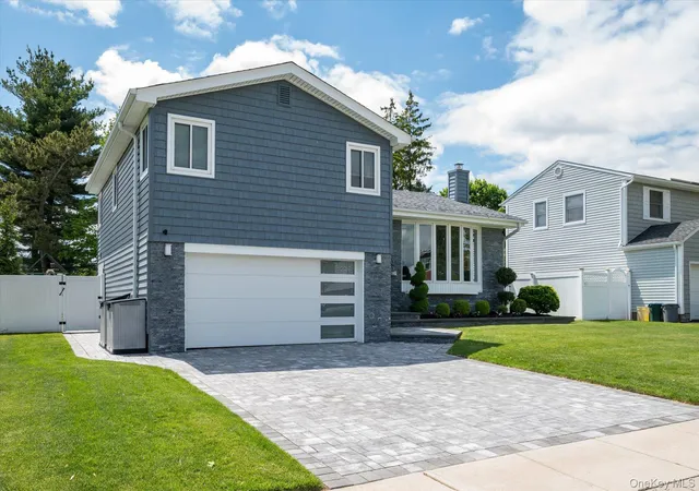 2nd image of 10 Jeremy Ave, Oyster Bay, NY 11803 | MLS# 1000690