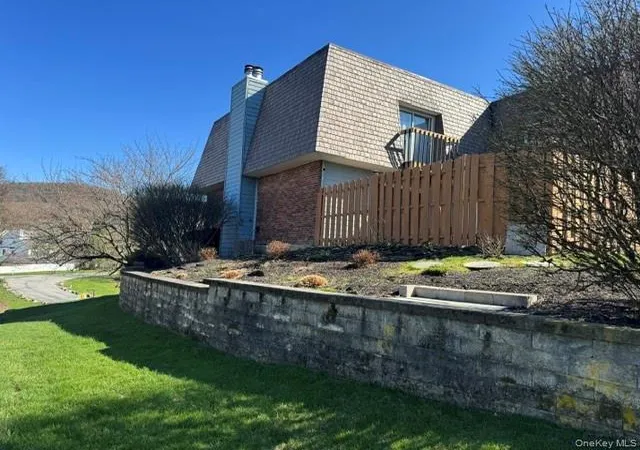 Homes for sale in Warwick (town), NY | 28 Laudaten Wy, Warwick (town), NY 10990 | MLS# 1000702