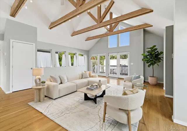 Photo 3 of Single family home for sale at 33 Bath St, Lido Beach, NY 11561 | MLS# 1000703 | Listing updated on 2026-09-16