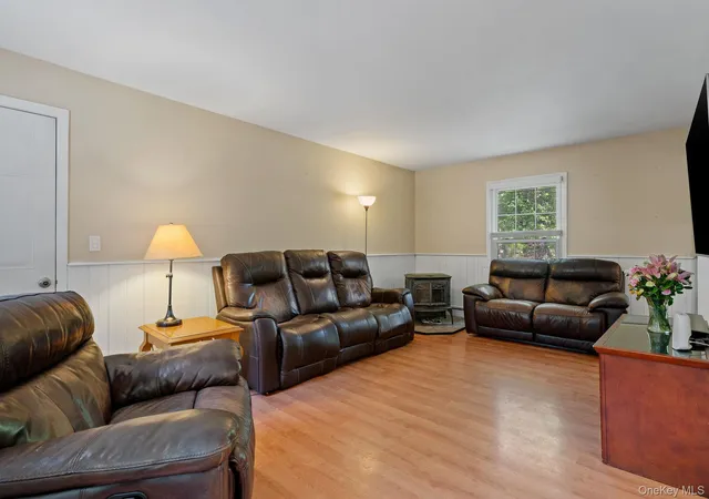 5th image of 95 Pine Hill Rd, Woodbury, NY 10930 | MLS# 1000710