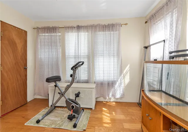 Photo 4 of Sale Pending at 21208 Murdock Ave, New York, NY 11429 | MLS# 1000729 | Listing updated on 2026-08-07