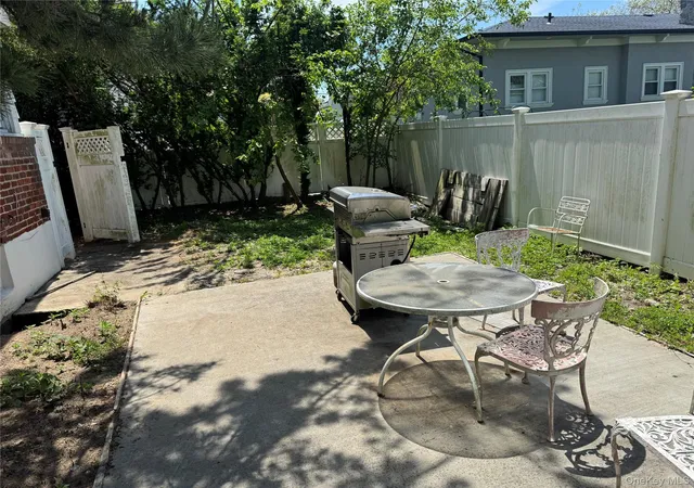 4th image of 123 Genesee Blvd, Atlantic Beach, NY 11509 | MLS# 1000758