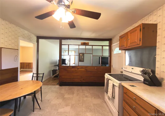 Homes for sale in Hyde Park, NY | 52 Holt Rd, Hyde Park, NY 12538 | MLS# 1000759