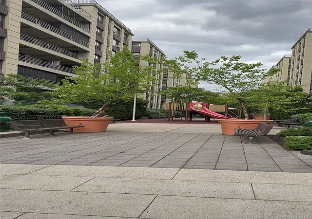 2nd image of 98-25 64Th Rd, Rego Park, NY 11374