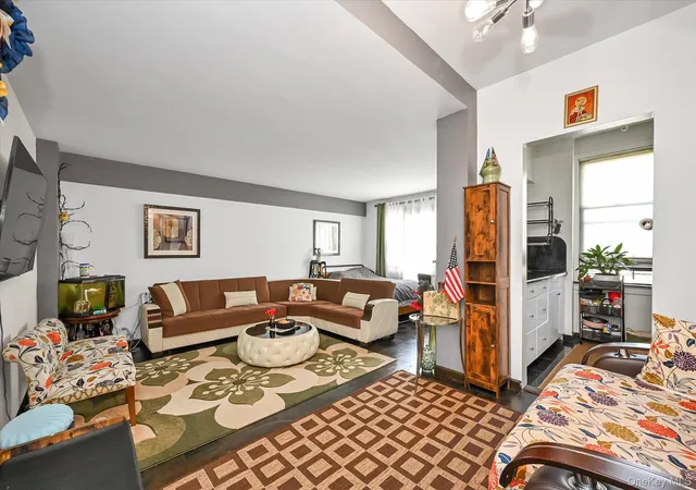 3rd image of 98-25 64Th Rd #5E, Rego Park, NY 11374 | MLS# 1000783