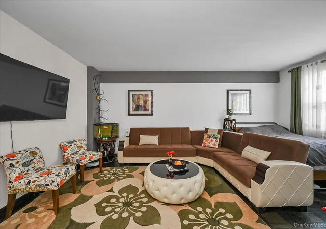 4th image of 98-25 64Th Rd #5E, Rego Park, NY 11374 | MLS# 1000783