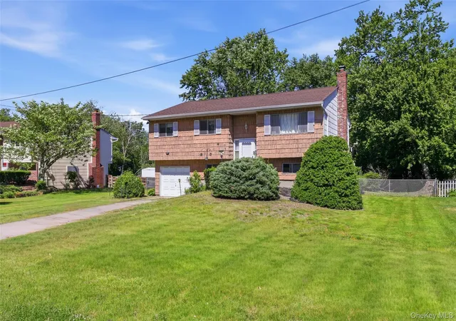 3rd image of 94 Babylon Ave, West Islip, NY 11795 | MLS# 1000784