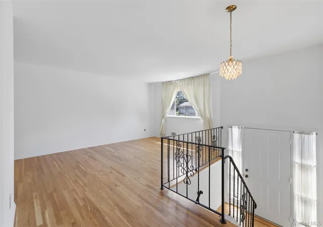 4th image of 94 Babylon Ave, West Islip, NY 11795 | MLS# 1000784