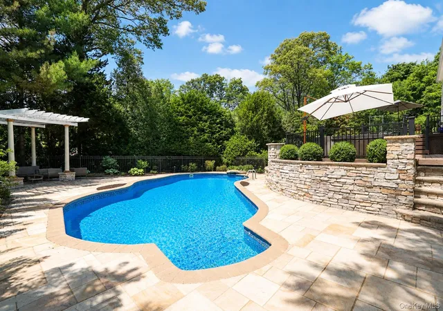 34th image of 21 Hildreth Ave, Huntington, NY 11743 | MLS# 1000794