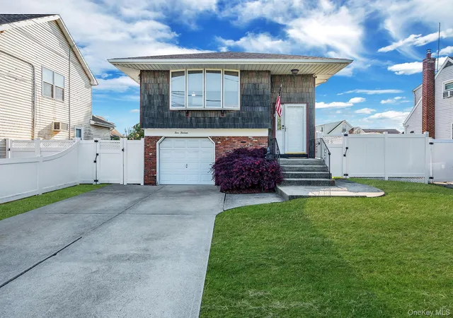 2nd image of 413 N Broadway, Lindenhurst, NY 11757 | MLS# 1000808