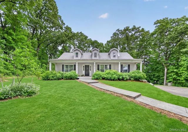 3rd image of 636 Gardnertown Rd, Newburgh (), NY 12550 | MLS# 1000813