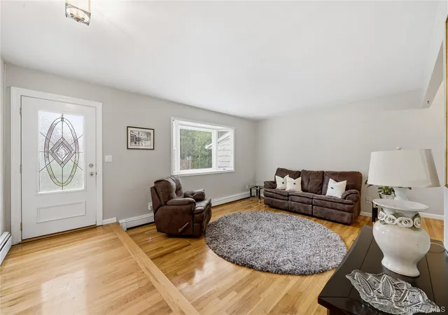 5th image of 289 Central Ave, Bohemia, NY 11716 | MLS# 1000829