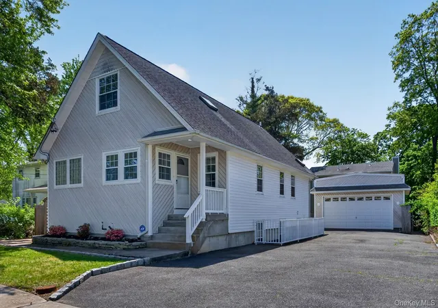 3rd image of 180 Cranberry Dr, Mastic Beach, NY 11951 | MLS# 1000836