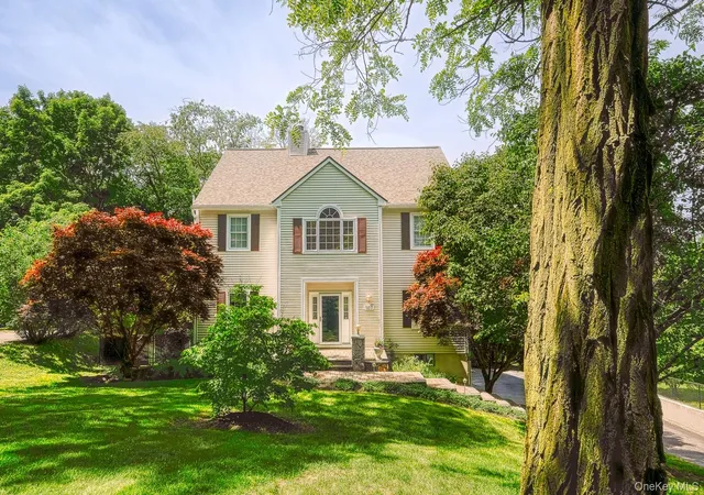 Photo 1 of Single family home for sale at 107 Scenic Dr W, Croton On Hudson, NY 10520 | MLS# 1000841 | Listing updated on 2026-09-25