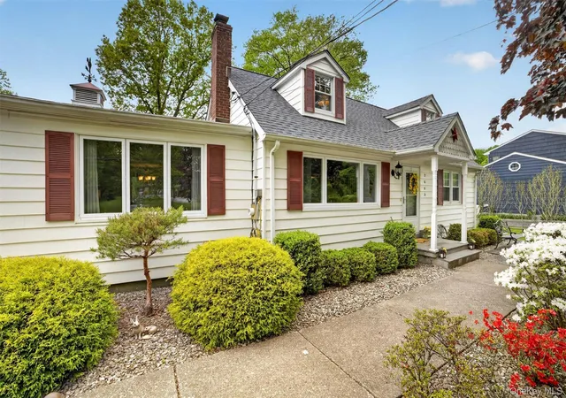 Homes for sale in Yorktown, NY | 2683 Quaker Church Rd, Yorktown, NY 10598 | MLS# 1000856