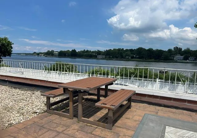 Homes for sale in North Hempstead, NY | 320 East Shore Rd #15A, North Hempstead, NY 11023 | MLS# 1000859
