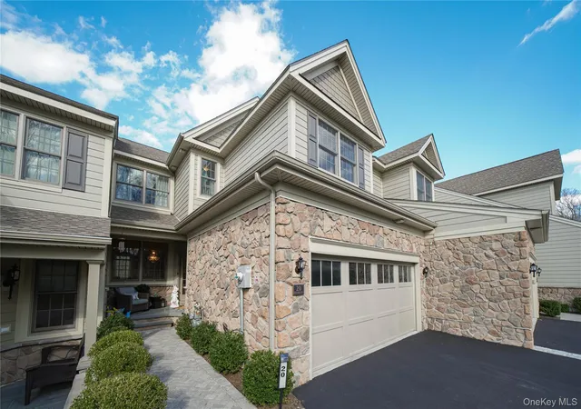 Photo 3 of Sale Pending at 20 Deforest Dr, Cortlandt Manor, NY 10567 | MLS# 1000862 | Listing updated on 2026-05-27