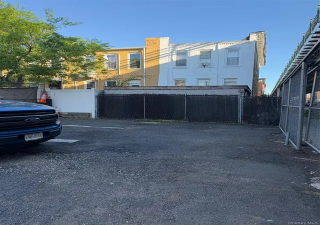 4th image of 2 Danforth, Brooklyn, NY 11208 | MLS# 1000864