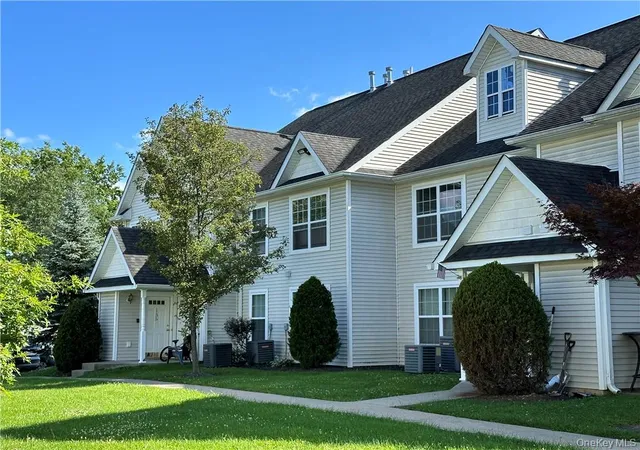 Photo 3 of Condo for sale at 141 Ruth Ct, Middletown, NY 10940 | MLS# 1000877 | Listing updated on 2026-10-07