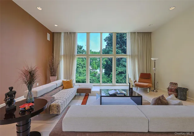 Photo 3 of Mansion for sale at 21 Lake Rd, North Hempstead, NY 11020 | MLS# 1000890 | Listing updated on 2026-09-24