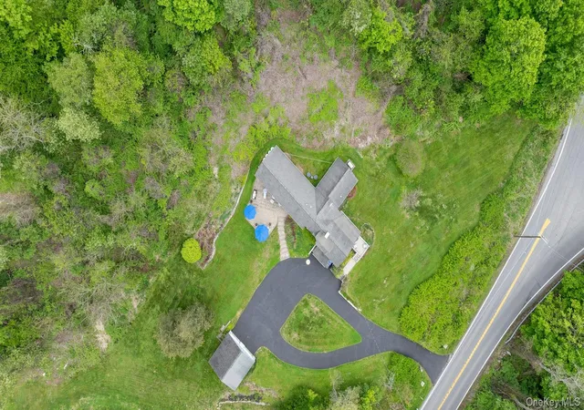 41st image of 31 Spring St S, South Salem, NY 10590 | MLS# 1000891