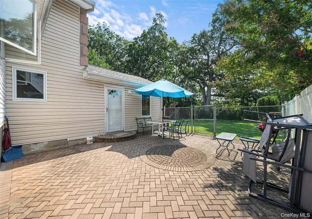 5th image of 1850 Lenox Ave, Hempstead, NY 11554 | MLS# 1000899