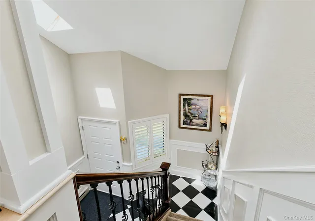4th image of 377 Quarry Pond Ct, Brookhaven, NY 11955 | MLS# 1000909