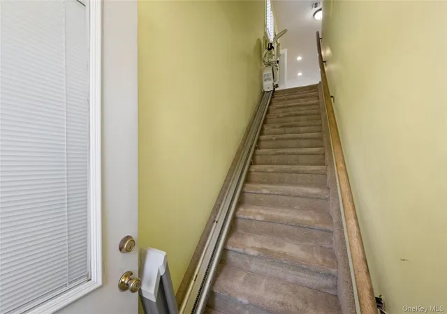 3rd image of 86 W Cambridge Dr W #86, Copiague, NY 11726 | MLS# 1000936