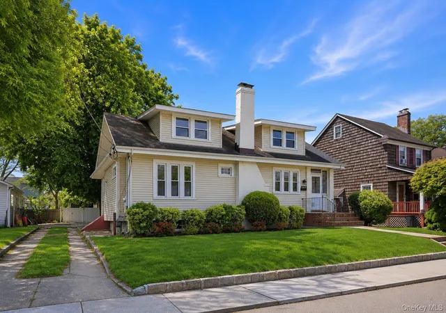 45th image of 176 Wright Ave, Hempstead, NY 11565 | MLS# 1000937