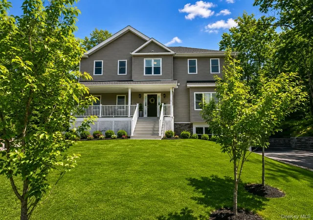 3rd image of 18 Fernglade Ct, Chester, NY 10918 | MLS# 1000940