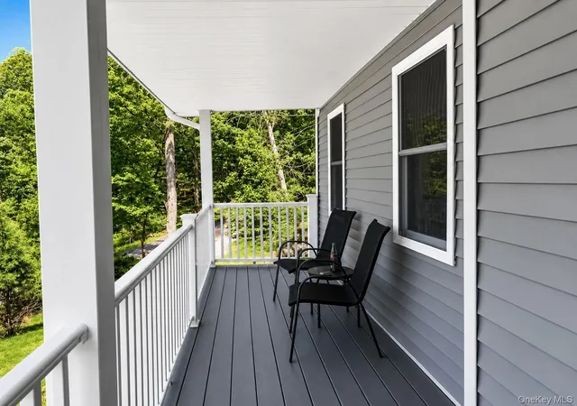 5th image of 18 Fernglade Ct, Chester, NY 10918 | MLS# 1000940