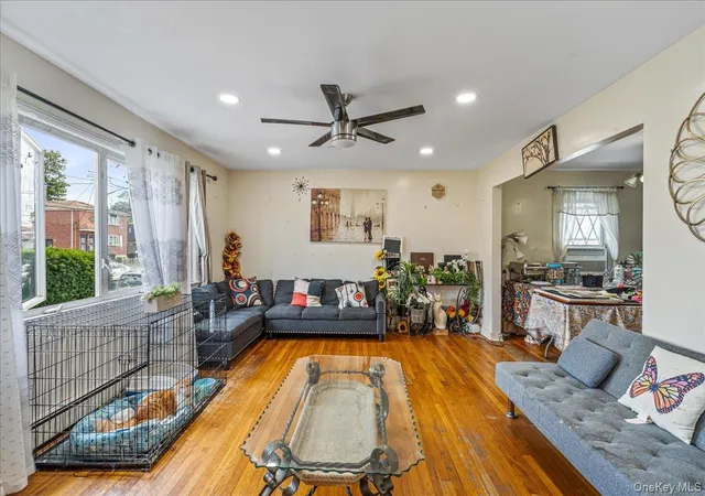 3rd image of 14426 229Th St, Laurelton, NY 11413 | MLS# 1000962
