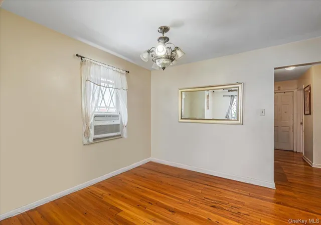5th image of 14426 229Th St, Laurelton, NY 11413 | MLS# 1000962