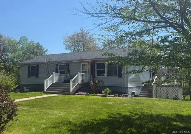 Homes for sale in Fallsburg, NY | 47 Lakeland Dr, Fallsburg, NY 12779 | MLS# 1000981