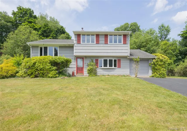 Photo 1 of Sale Pending at 23 Lark St, Pearl River, NY 10965 | MLS# 1000990 | Listing updated on 2026-08-28