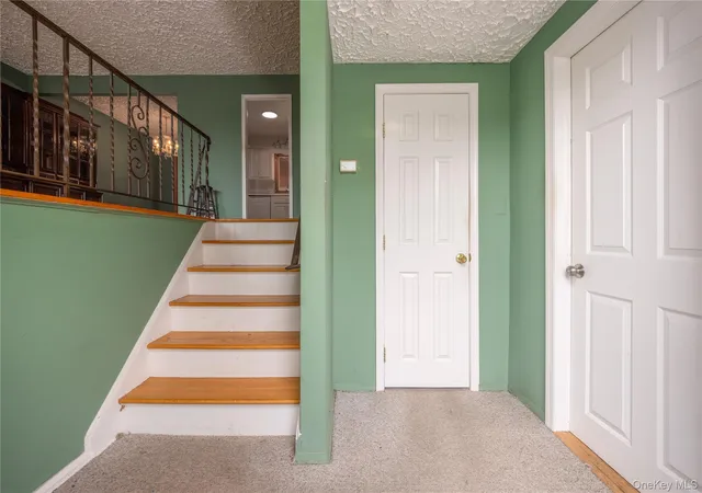 Photo 3 of Sale Pending at 23 Lark St, Pearl River, NY 10965 | MLS# 1000990 | Listing updated on 2026-08-28