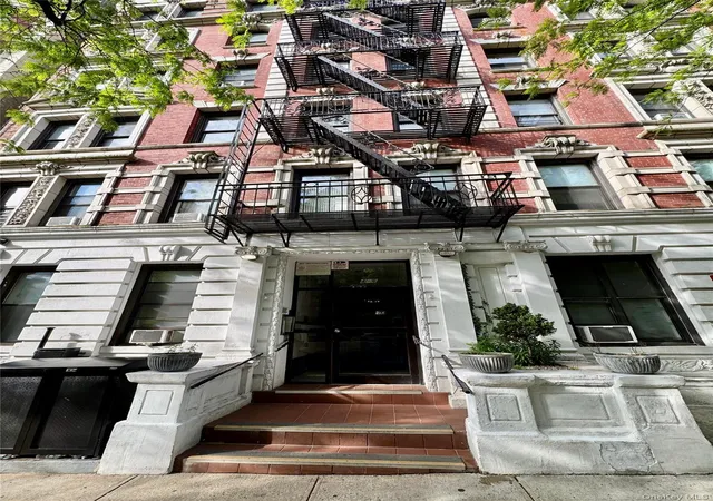 1st image of 4-6 W 105Th St #5b, New York, NY 10025 | MLS# 1001007