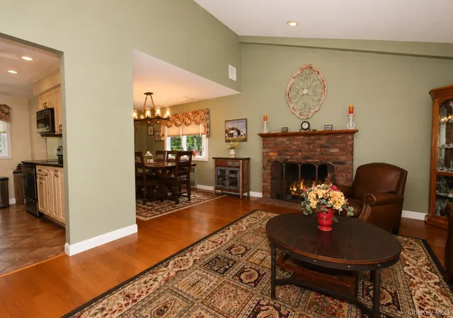 4th image of 223 W End Ave, Massapequa, NY 11758 | MLS# 1001036