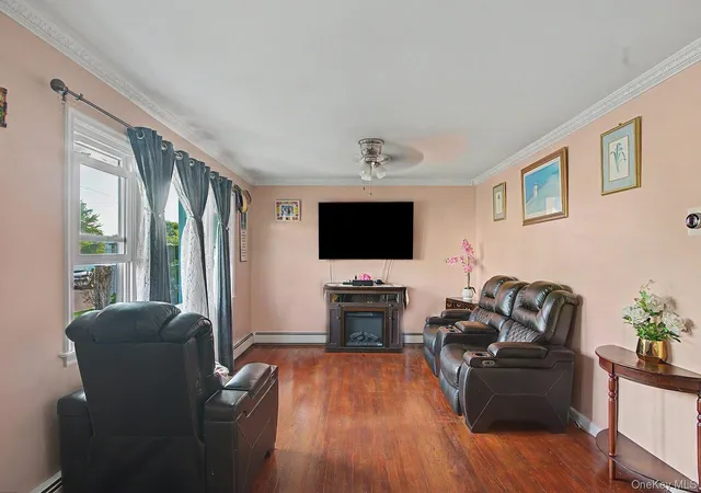 4th image of 17 Morton St, Brentwood, NY 11717 | MLS# 1001058