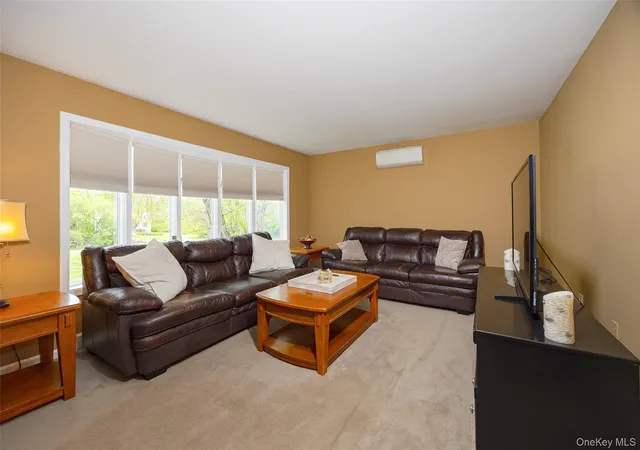 Homes for sale in East Fishkill, NY | 5 Rolling Green Ln, East Fishkill, NY 12590 | MLS# 1001066