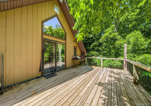 Homes for sale in Mamakating, NY | 65 Old Turnpike Rd, Mamakating, NY 12721 | MLS# 1001072